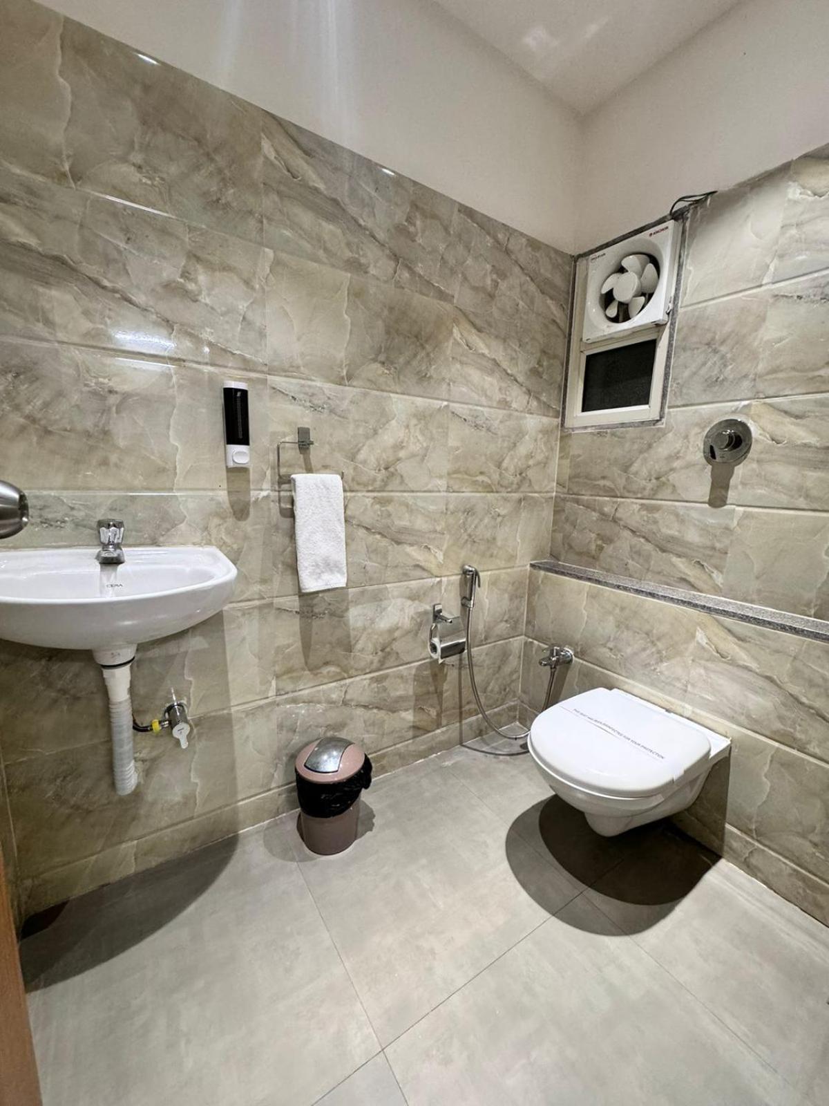 Siara Styles Amba Suites, جاندي نجر المظهر الخارجي الصورة