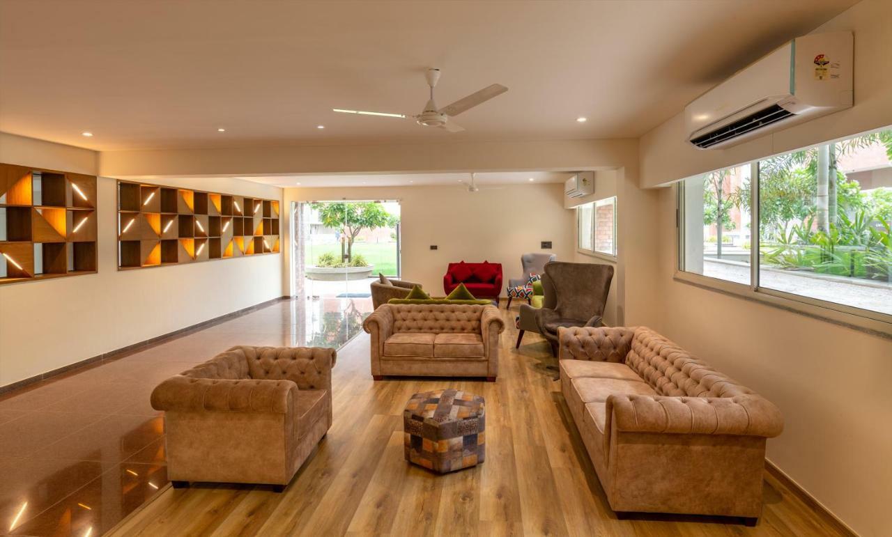 Siara Styles Amba Suites, جاندي نجر المظهر الخارجي الصورة
